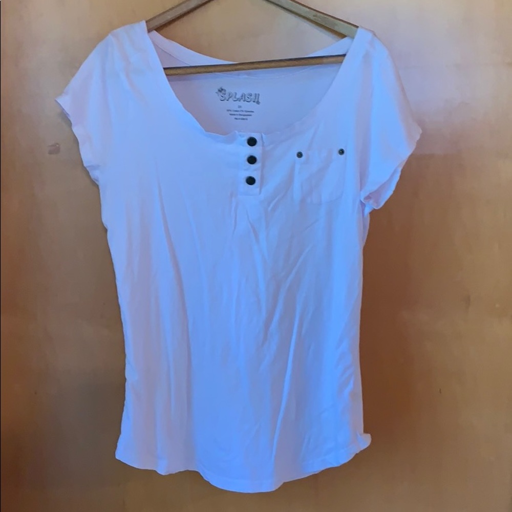 White not cream-colored funky tee